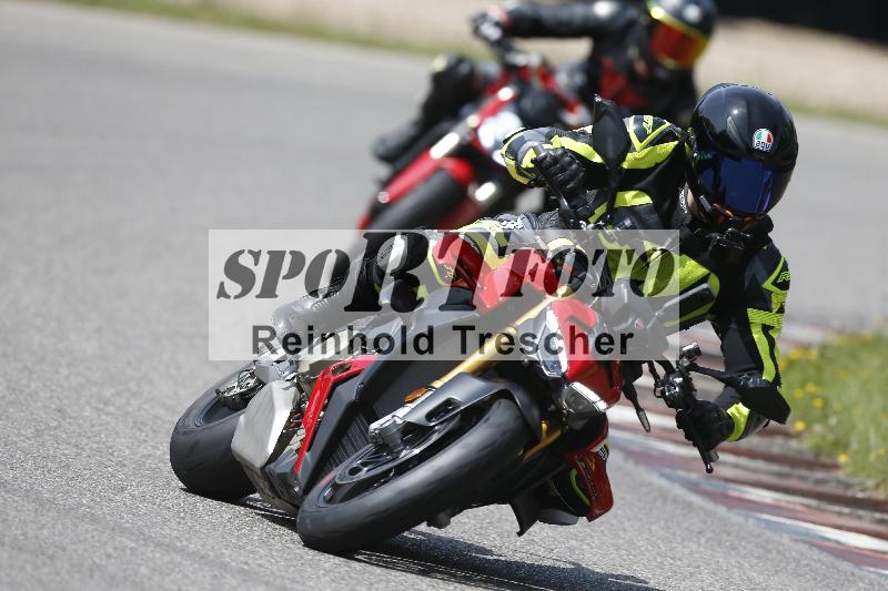 /27 12.06.2025 Ducati Schweiz Trackday Warmup  ADR/blau-bleu/ohne